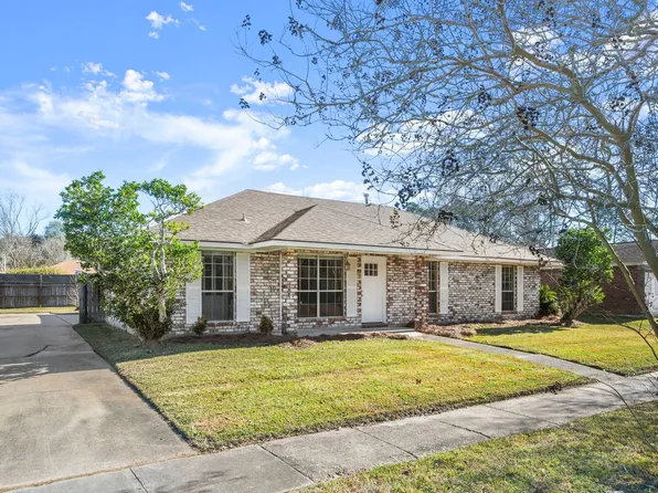 5140 McCormick Ave, Greenwell Springs, LA 70739