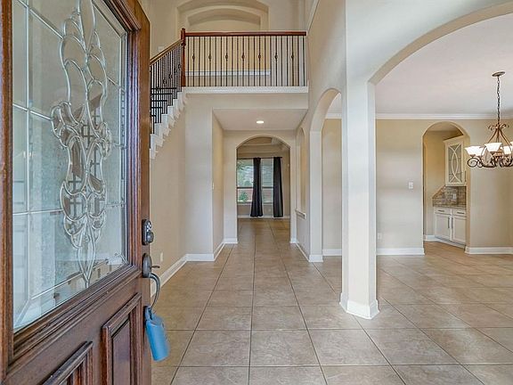 Welcome!  You'll love this beautiful home & neighborhood