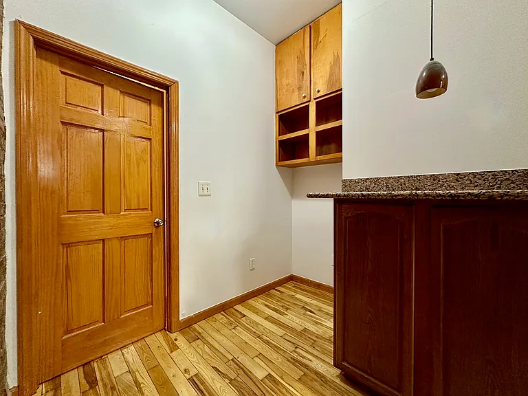 420 Saint Nicholas Ave #1D — Photo 2