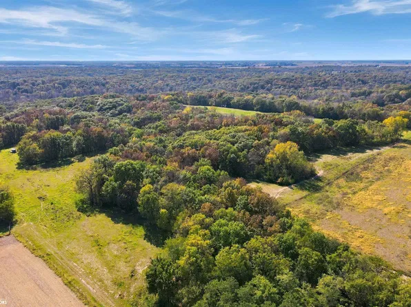 9689 Pegtown Rd, Mediapolis, IA 52637
