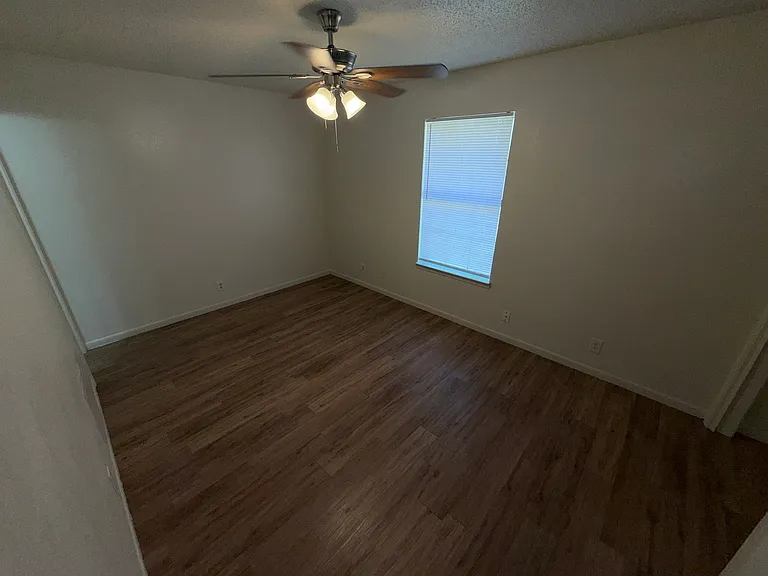 4504 Calle Nogal St #B — Photo 4
