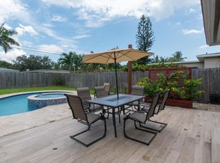 1333 Dewey St, Hollywood, FL 33019