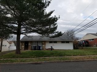 1448 Thomson Rd, Roslyn, PA 19001