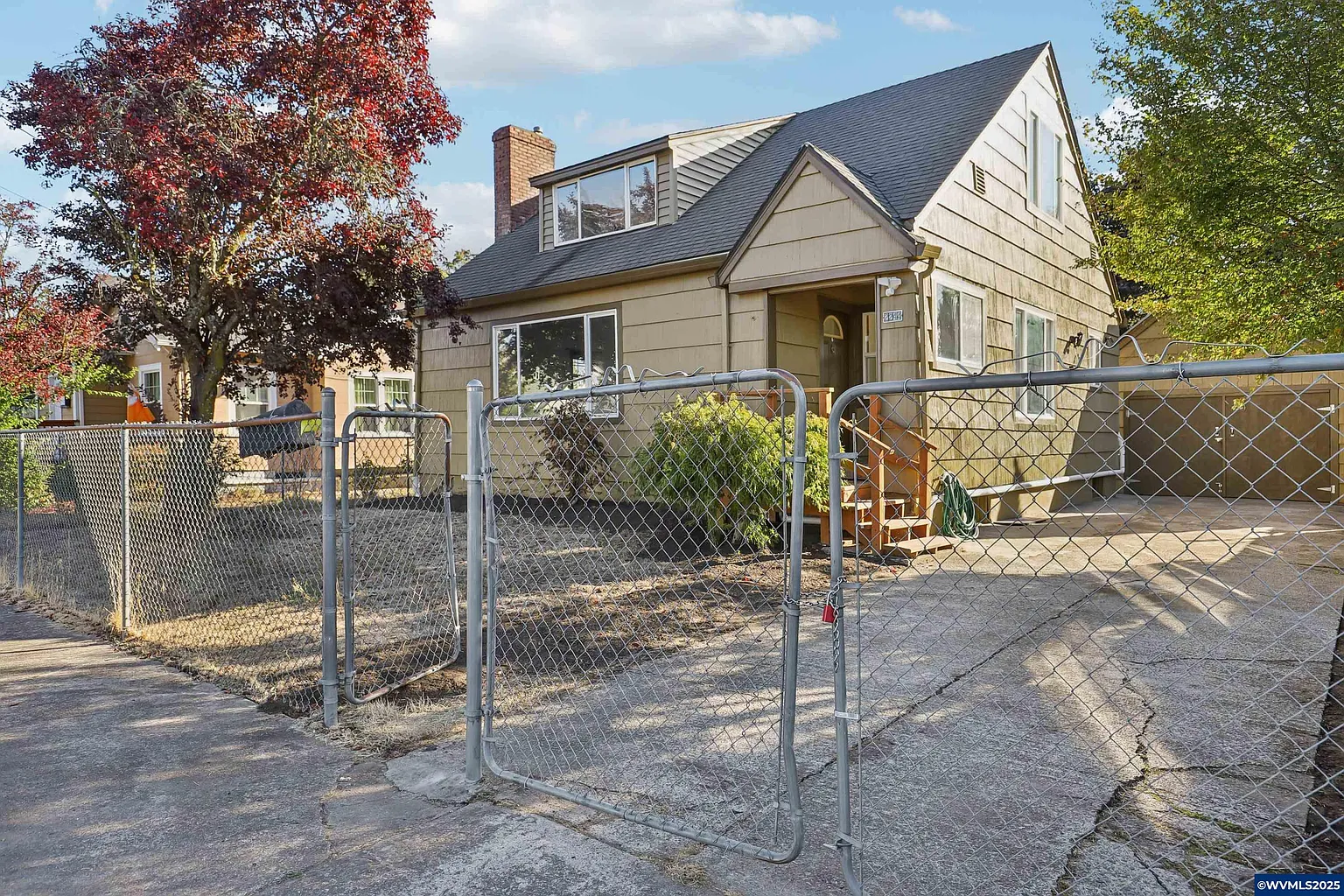 2244 4th St NE photo 1