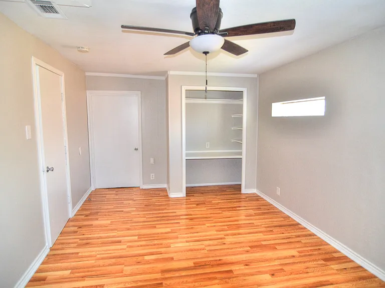 11015 Visalia Dr — Photo 6