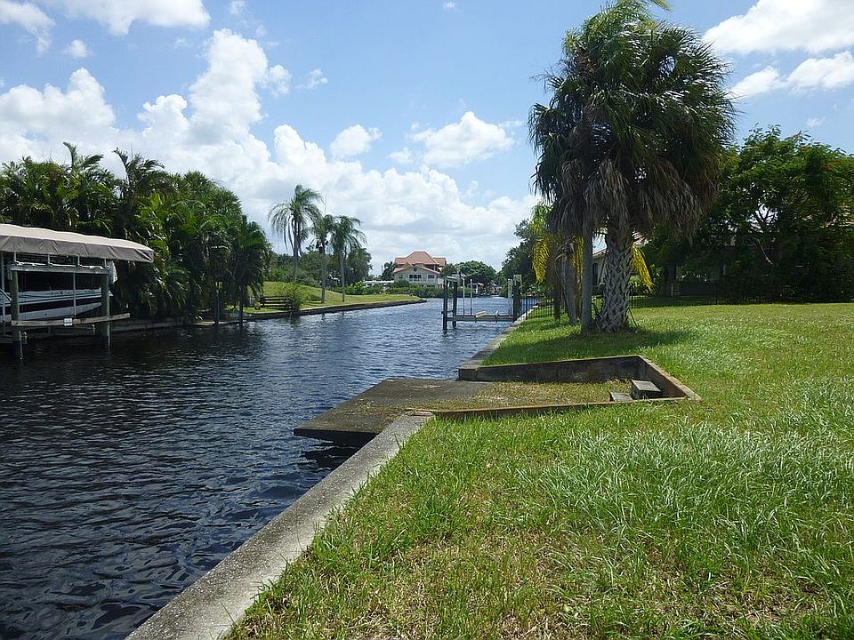 1st image of 27201 Driftwood Dr