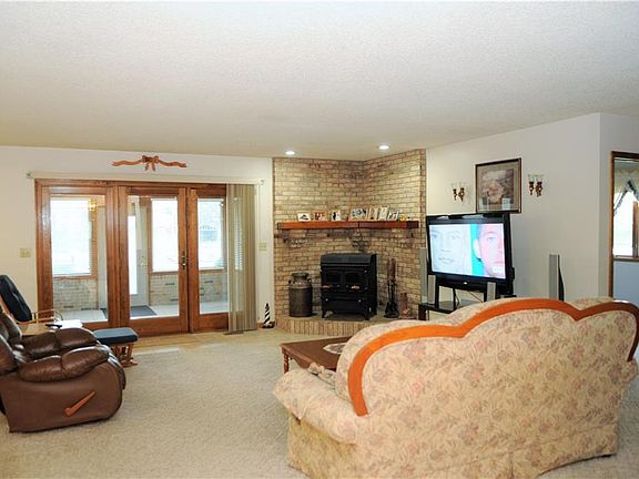 2nd image of 6572 Beaver Creek Dr