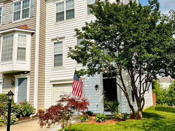 6397 Hawk View Ln, Alexandria, VA 22312