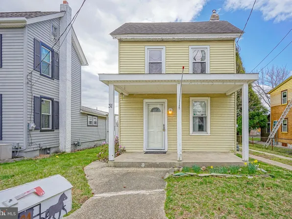 31 Mechanic St, Bridgeport, NJ 08014