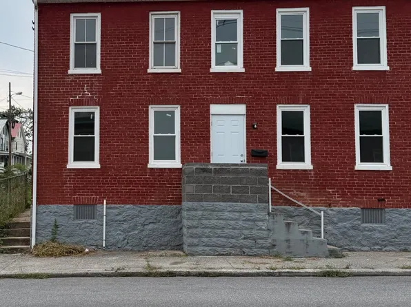 33 S Federal St, Chambersburg, PA 17201
