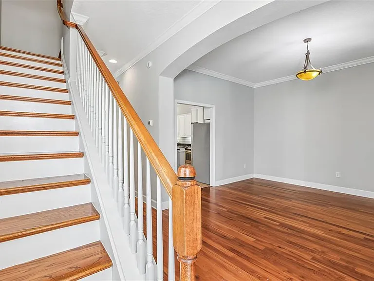 502 S Lincoln Ave — Photo 5
