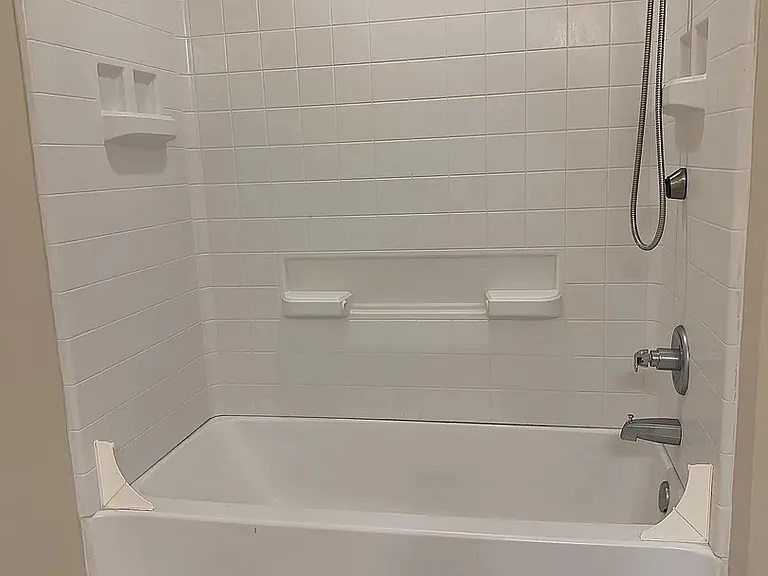 1903 N Lincoln Ave — Photo 5