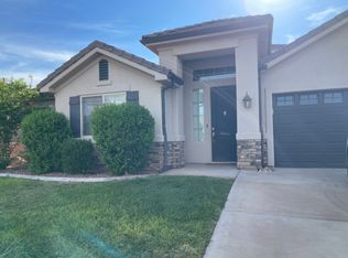 1082 N Lesa Ln, Washington, UT 84780