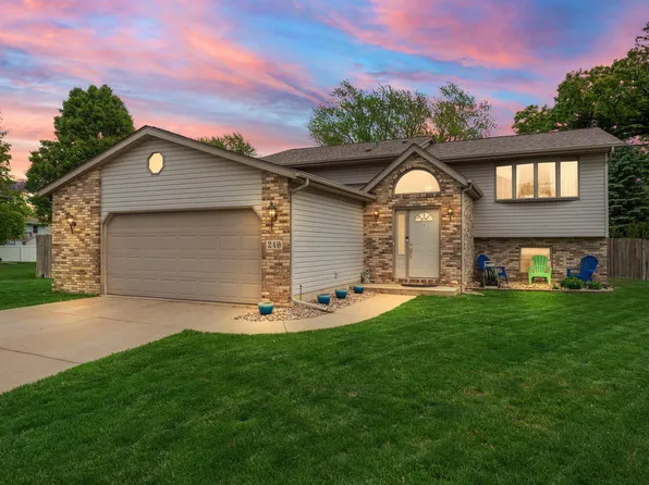 249 Hawthorne Ct, Hobart, IN 46342