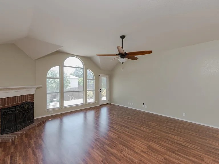 1296 Calistoga Dr — Photo 18