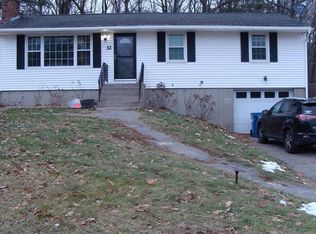 32 Juniper Ln, Rutland, MA 01543