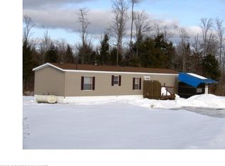 30 Dover Ln, North Anson, ME 04958