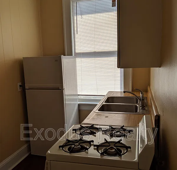 105 Gordon St #5 — Photo 9