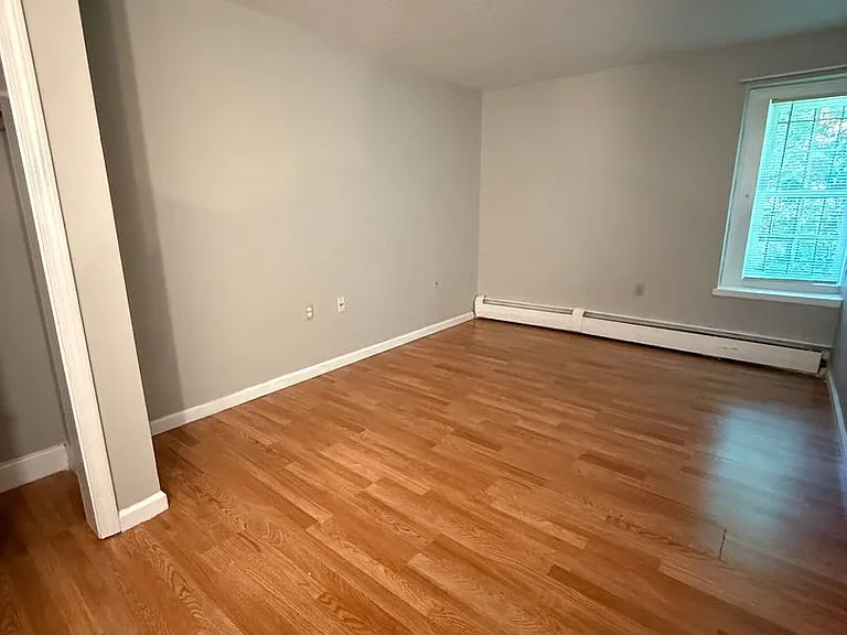 10 Grand St — Photo 9