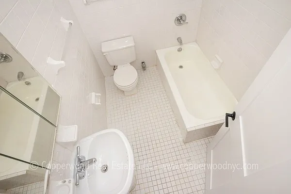 Rented by Copperwood Real Estate | media 21