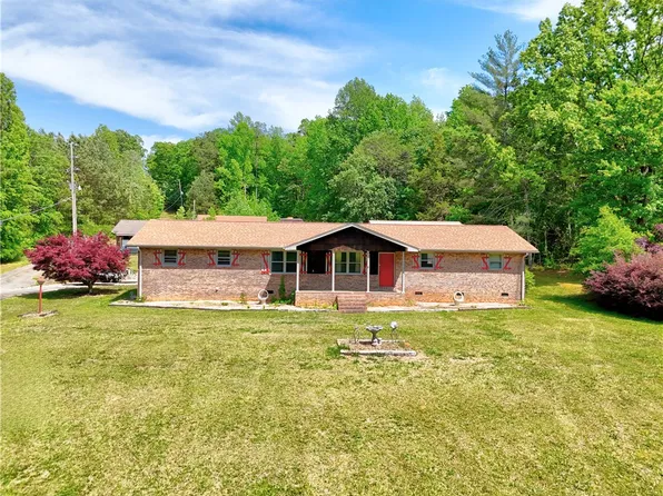 4981 Moorefield Memorial Hwy, Pickens, SC 29671