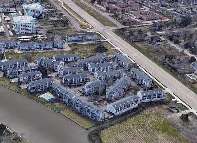 1st image of 18515 Egret Bay Blvd APT 914