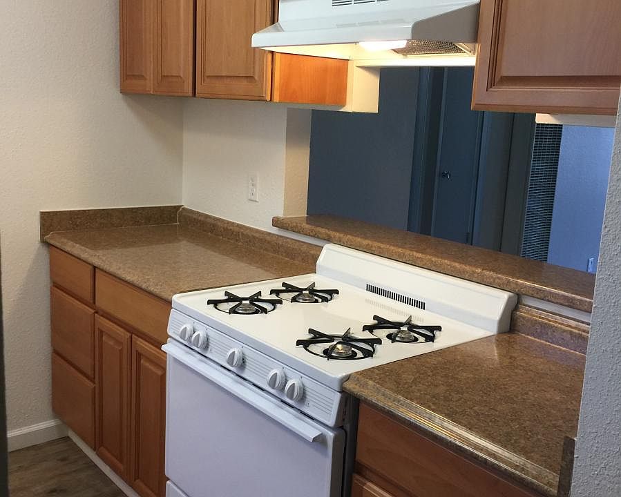 1st image of 105 Quiet Meadow Dr APT H