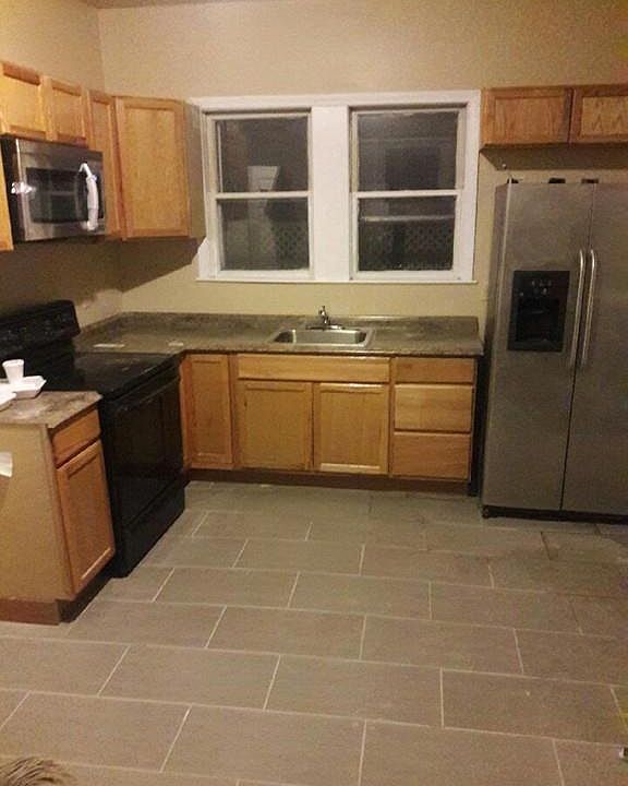 1st image of 49 Kirtland St #1