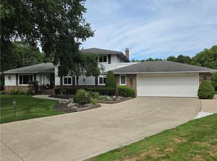 465 Blueberry Cir, Mayfield Village, OH 44143