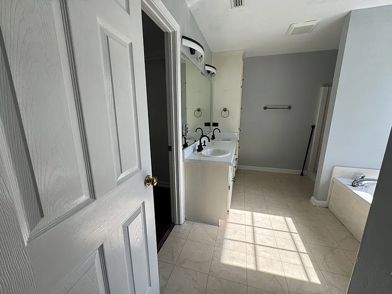 197 Rehobeth Way — Photo 9