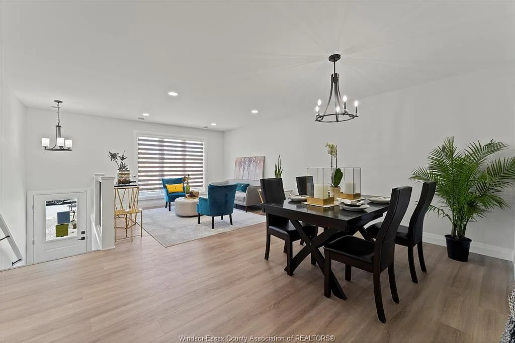 3 bed, $2,400 — Photo 4