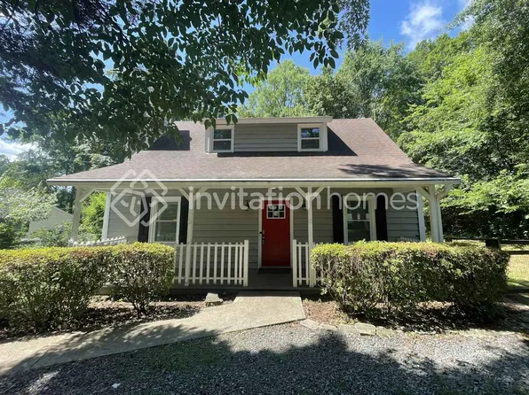 124 Plaza Dr, Harrisburg, NC 28075