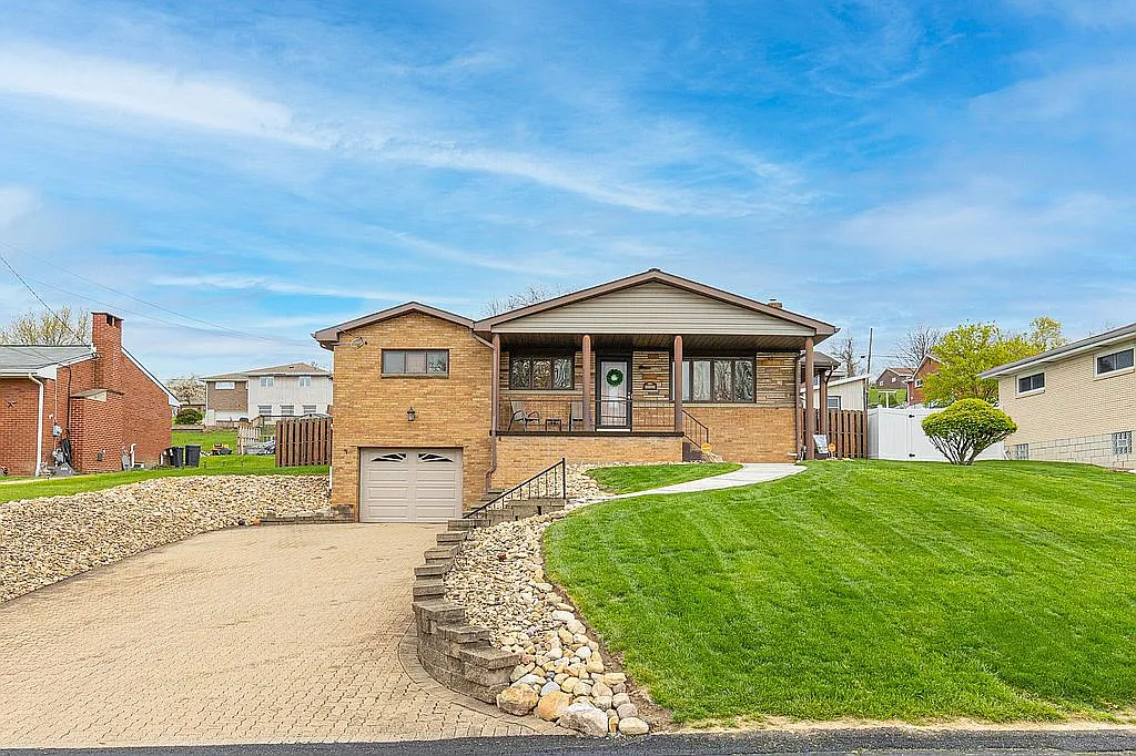 206 McLay Dr photo 1