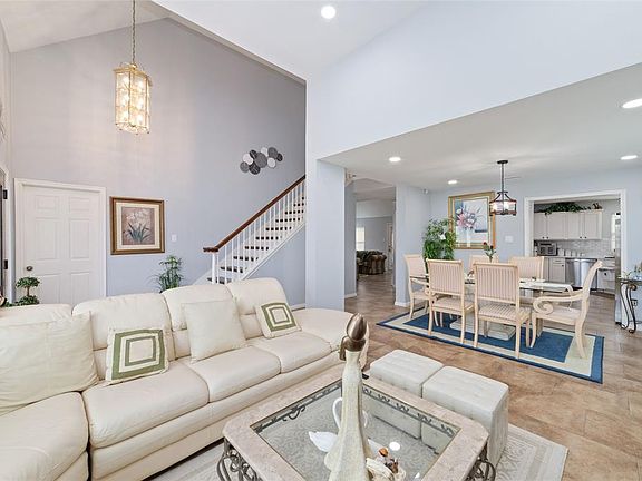 4th image of 15607 Ensenada Drive