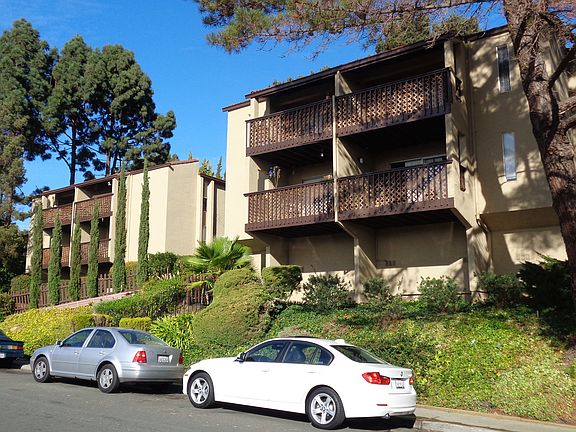 2nd image of 140 Kathy Ellen Dr #140