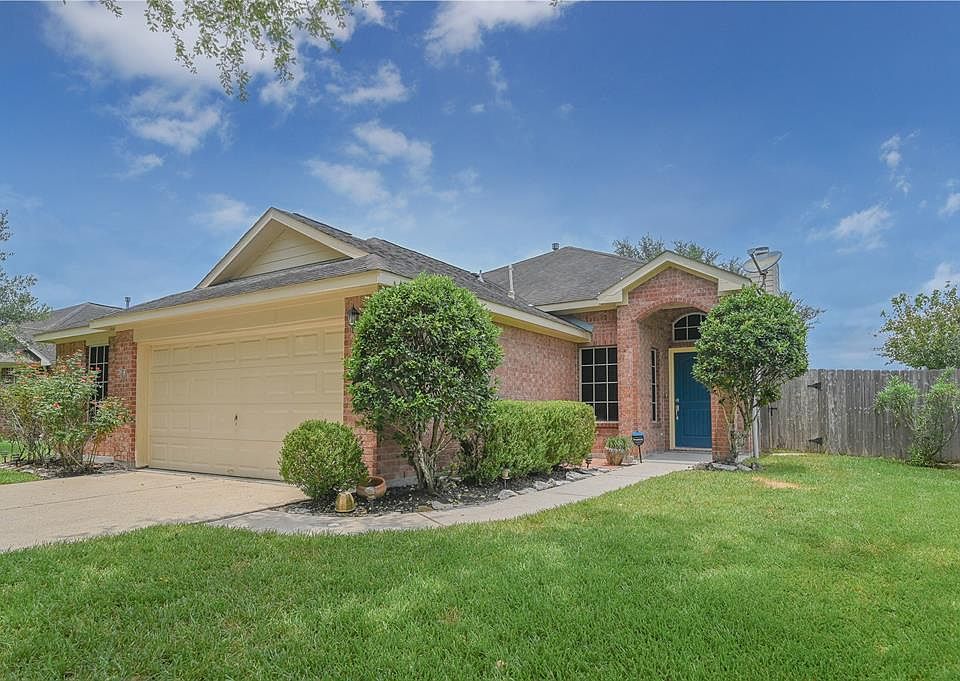 1st image of 221 River Basin Ln
