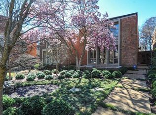4522 Pershing Pl, Saint Louis, MO