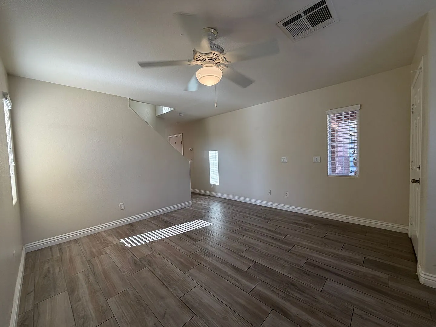 3 bed for rent in Las Vegas Nevada — Photo 3