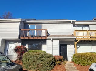 16 Fairway Dr NW, Kennesaw, GA 30144