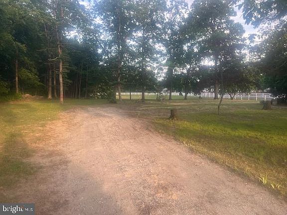 5th image of 10557 Heritage Rd
