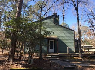 25 Putters Point W, Huntsville, TX 77320