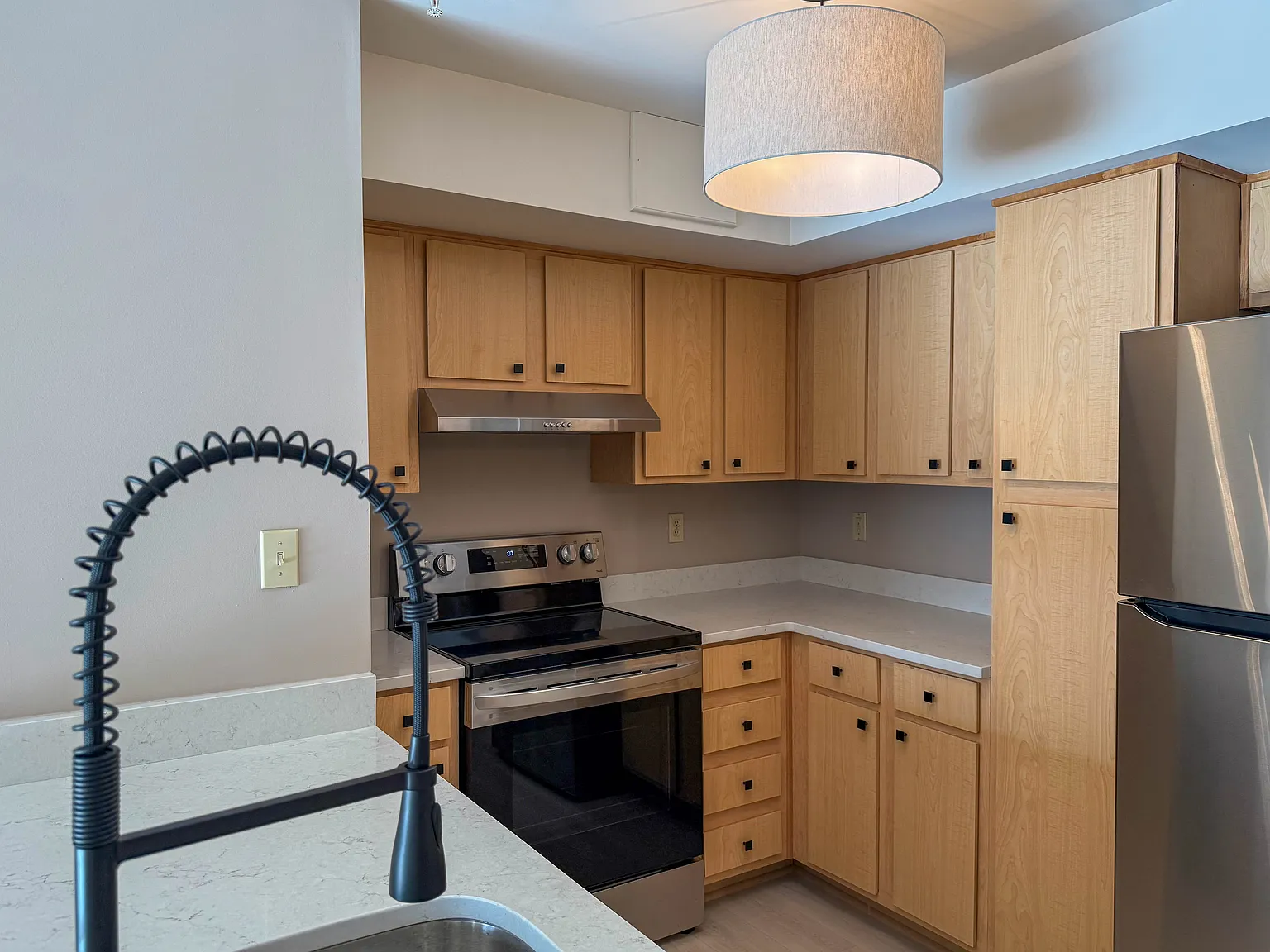 734 Bristol Village Dr — Photo 4