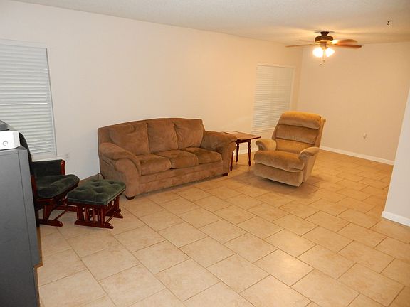 3rd image of 6002 Lonesome Pine St