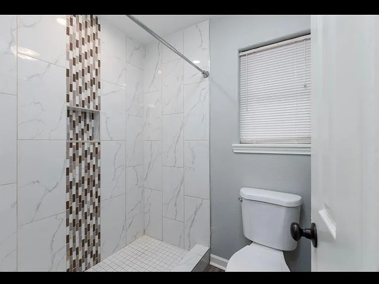 3422 Rustling Pines St — Photo 7