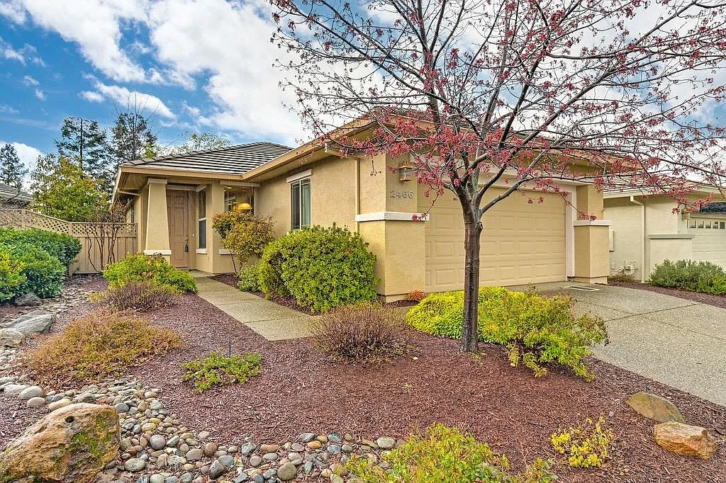 2466 Swainson Ln photo 1