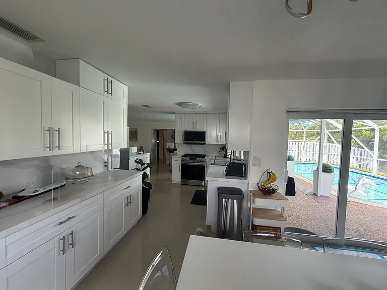 8085 NW 21st St — Photo 13