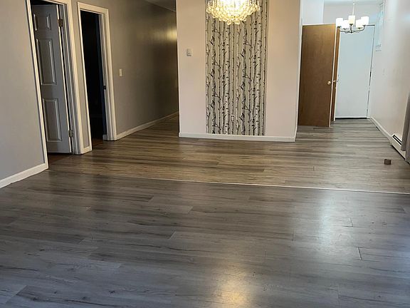 2nd image of 297 Admiral St Floor 1