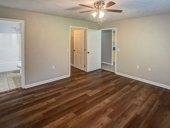 5th image of 818 Elm Way Ct APT 1
