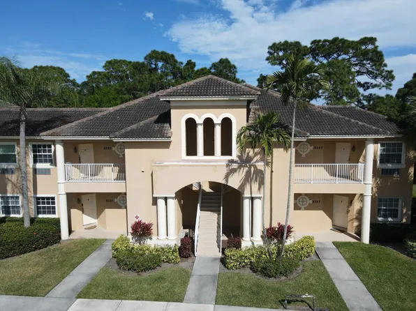 8393 Mulligan Cir, Port St Lucie, FL