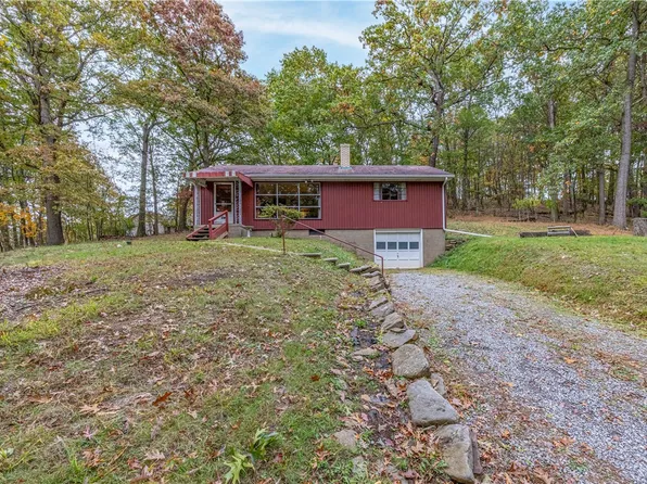 1194 Donnellville Rd, Natrona Heights, PA 15065